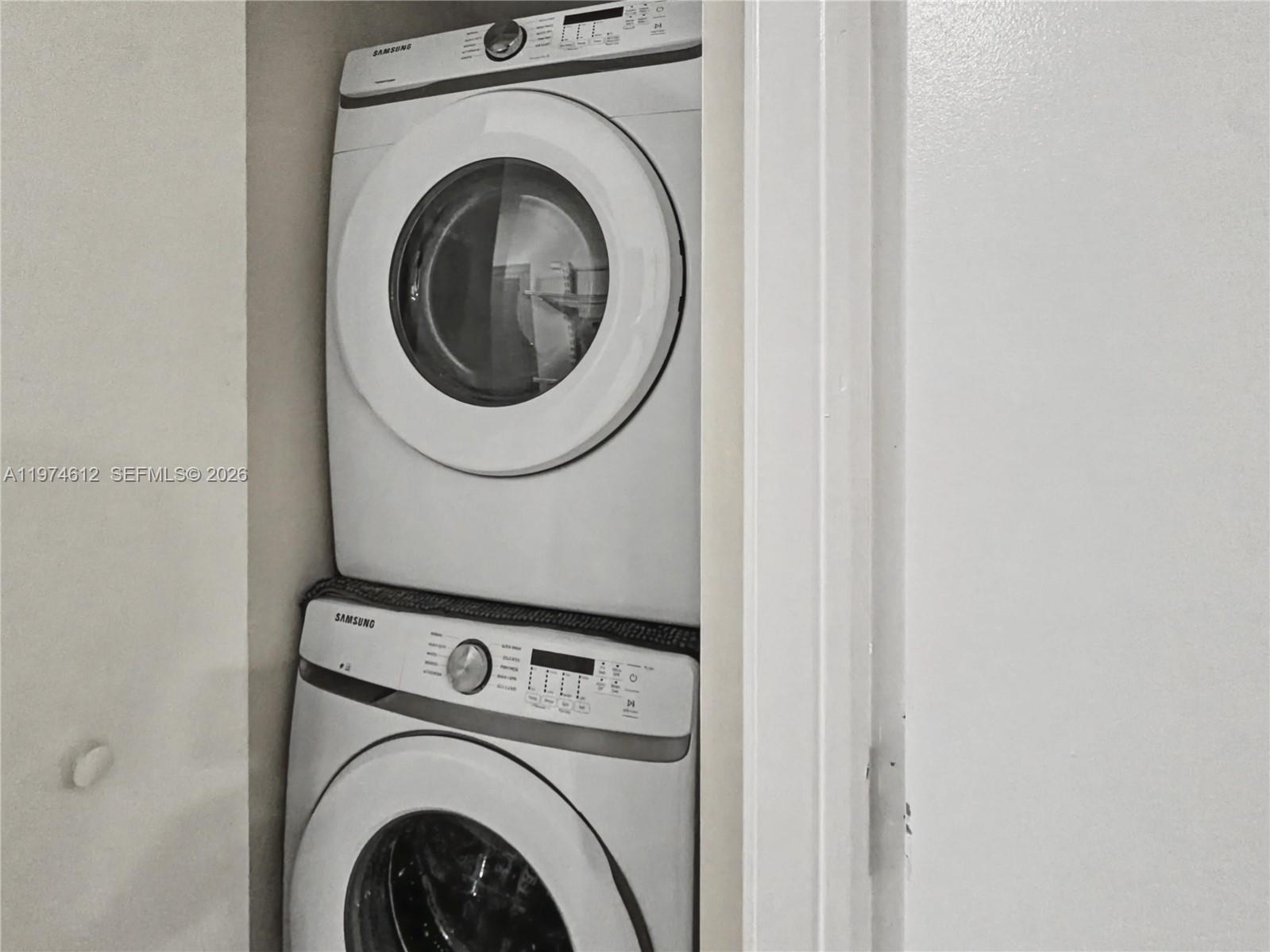 475 Brickell Ave # 4611