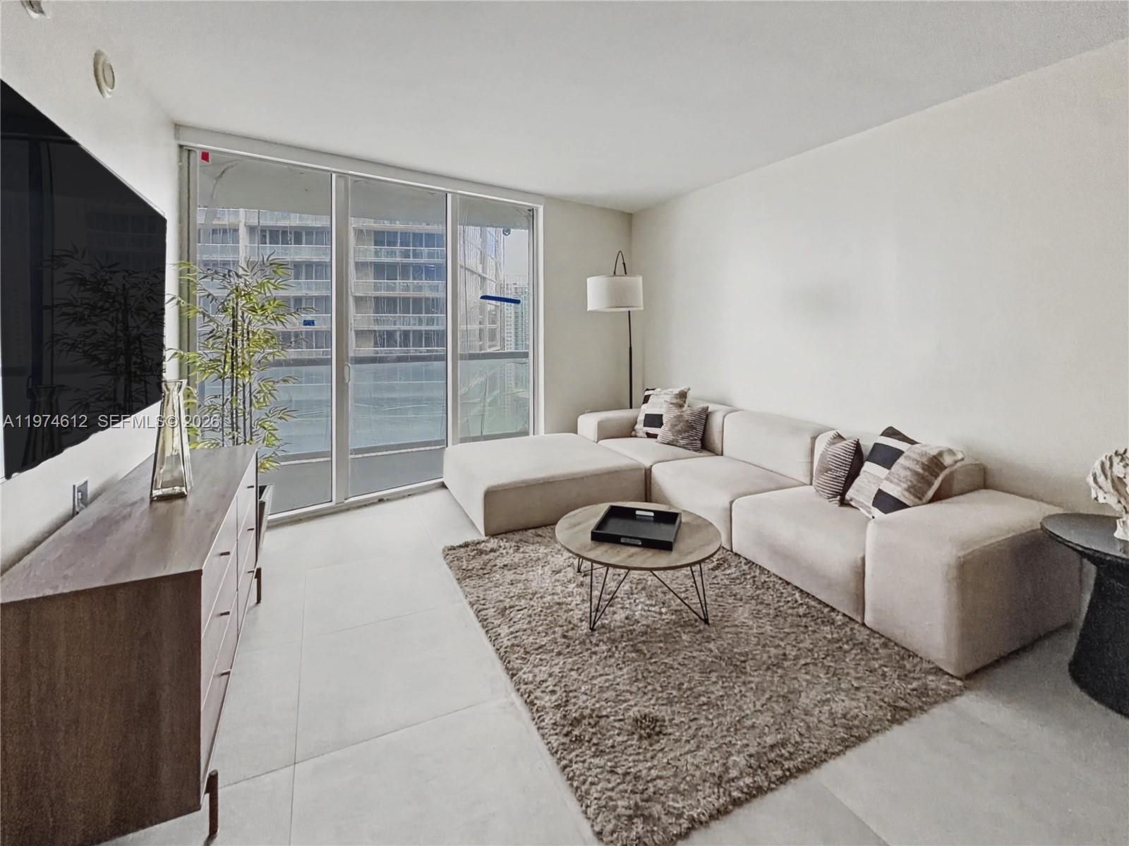 475 Brickell Ave # 4611