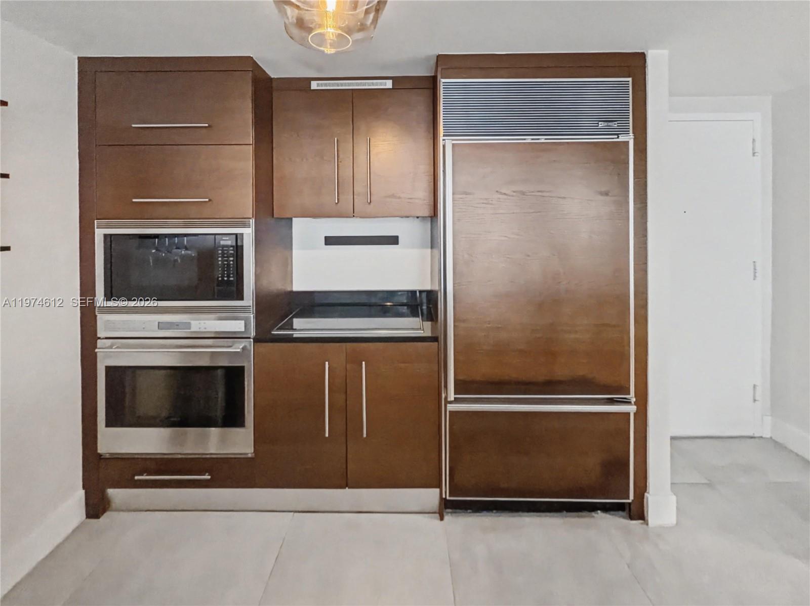 475 Brickell Ave # 4611