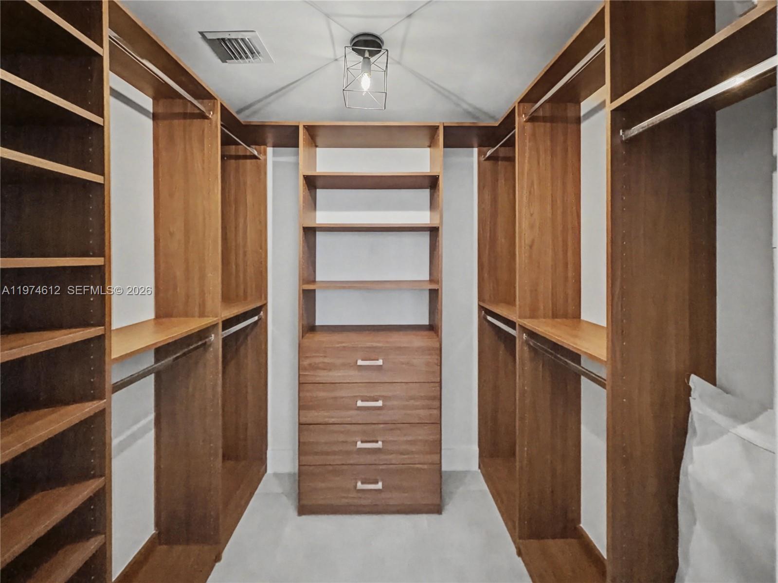 475 Brickell Ave # 4611