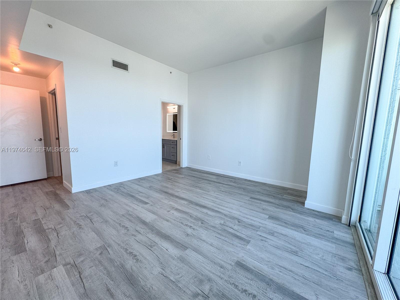 1900 N Bayshore Dr # 4112