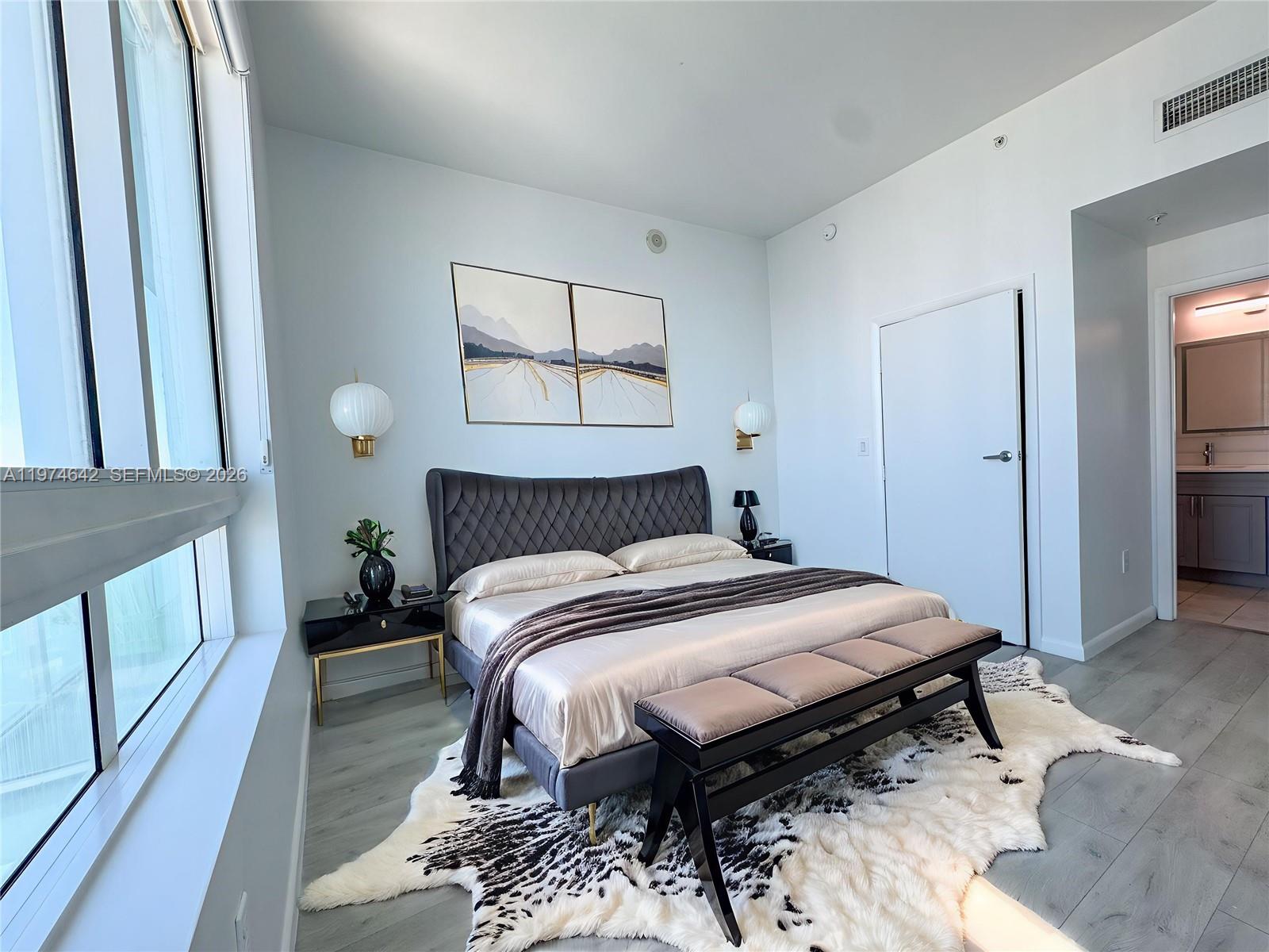 1900 N Bayshore Dr # 4112