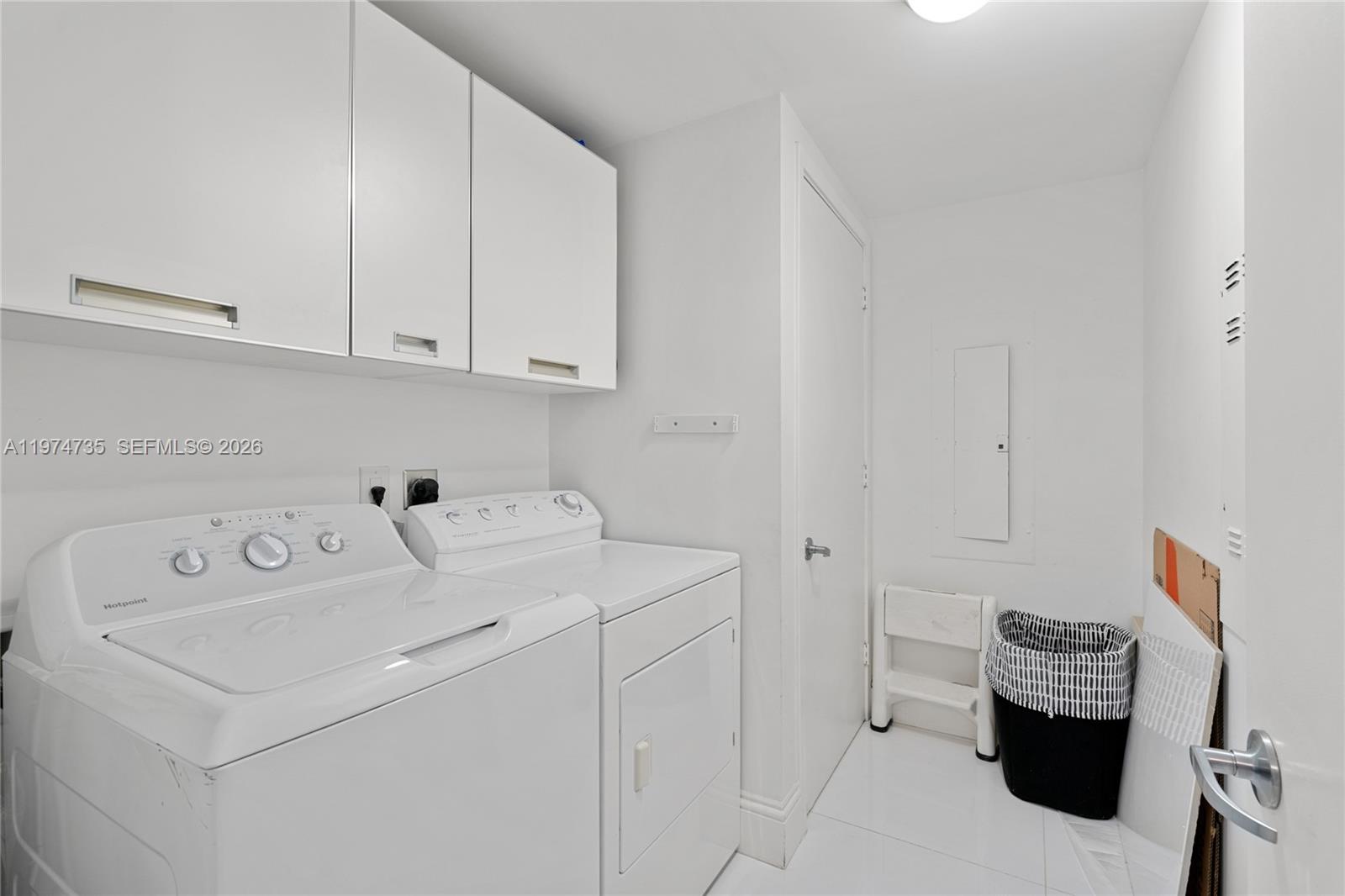 18201 Collins Ave # 1804