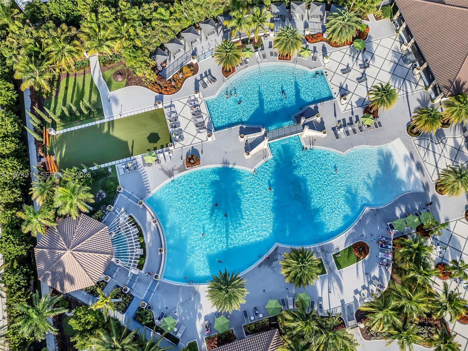 10233 NW 89th Ter Unit: .