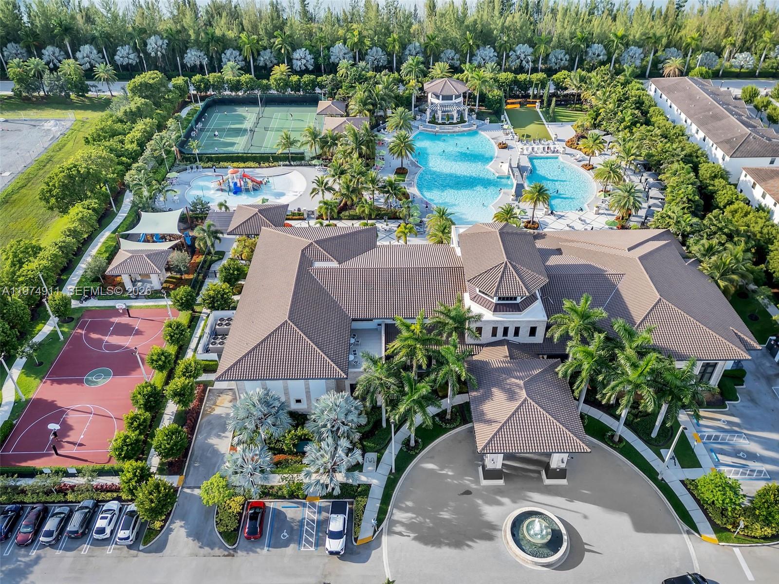 10233 NW 89th Ter Unit: .