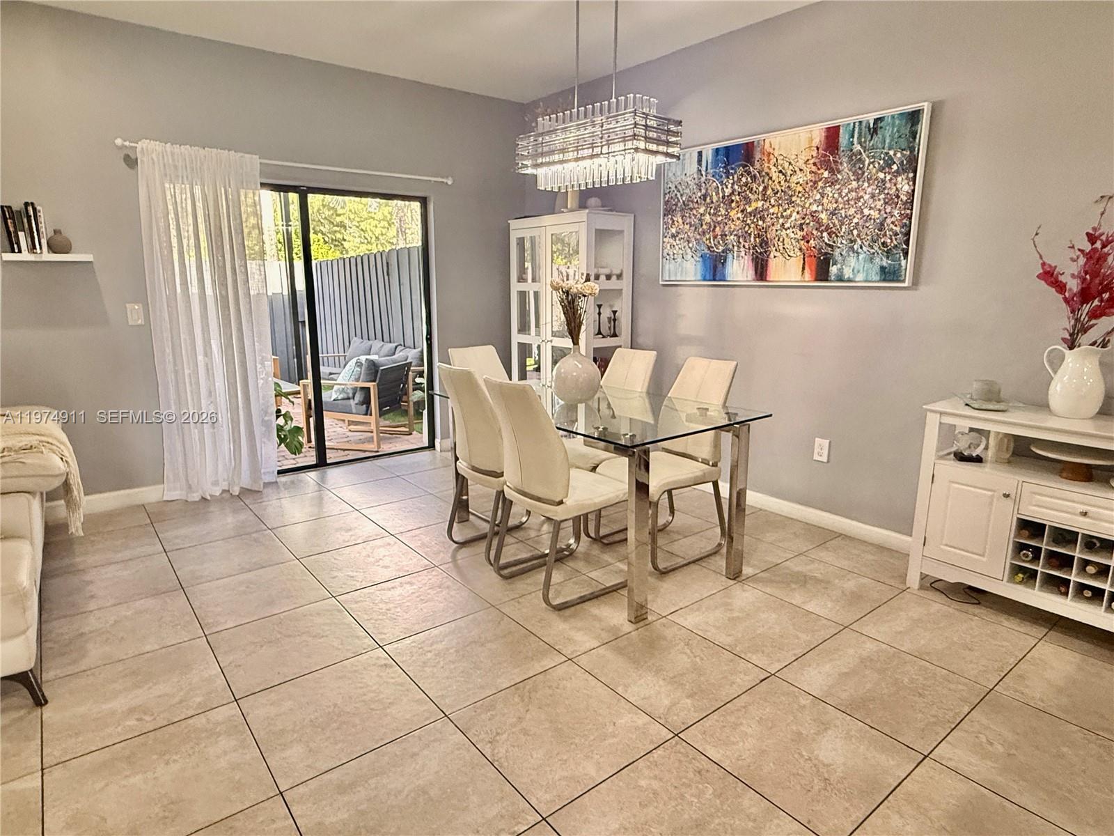 10233 NW 89th Ter Unit: .