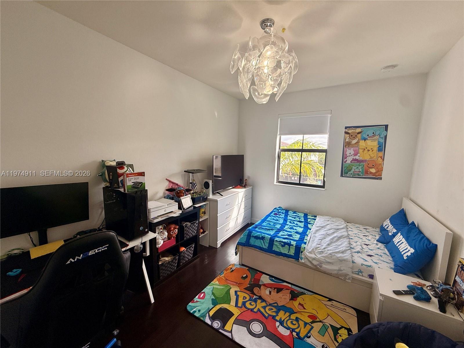 10233 NW 89th Ter Unit: .