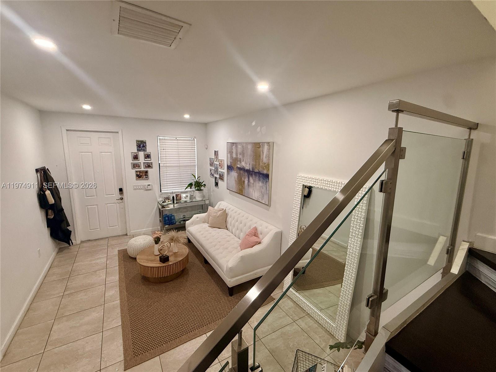 10233 NW 89th Ter Unit: .