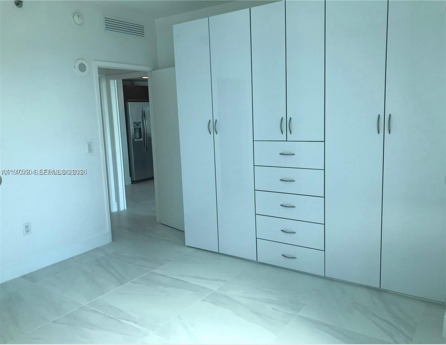 950 Brickell Bay Dr # 3109