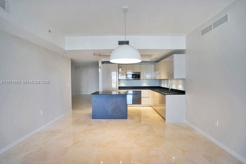 1010 Brickell Ave # 3506