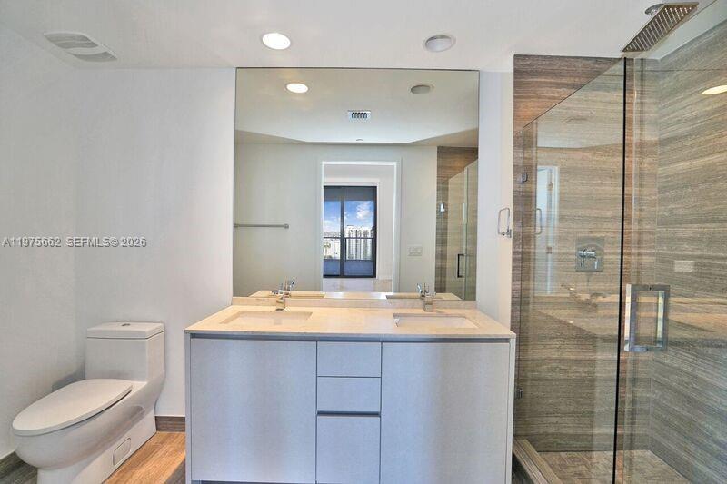 1010 Brickell Ave # 3506