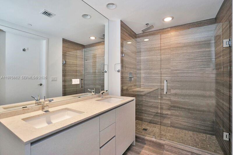 1010 Brickell Ave # 3506