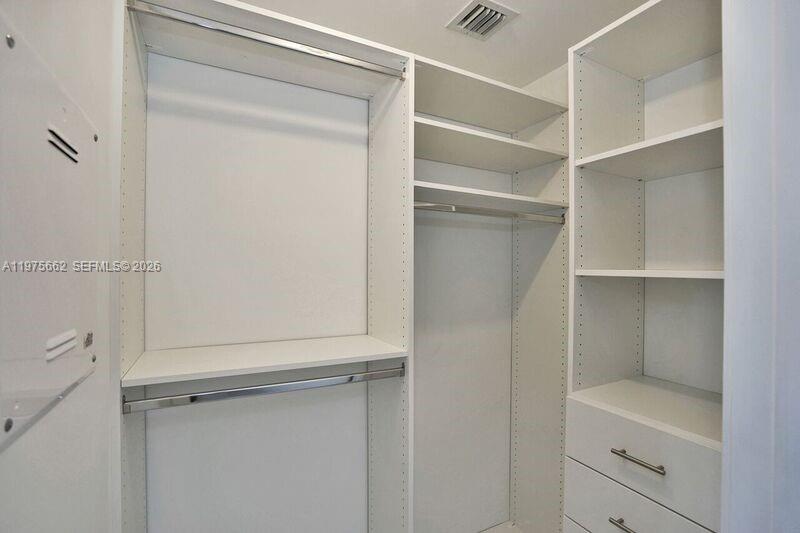 1010 Brickell Ave # 3506