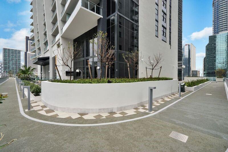 1010 Brickell Ave # 3506