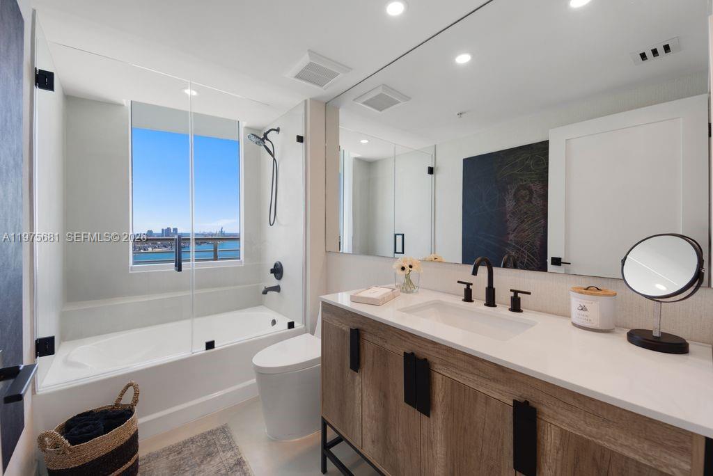 335 S Biscayne Blvd # 3012