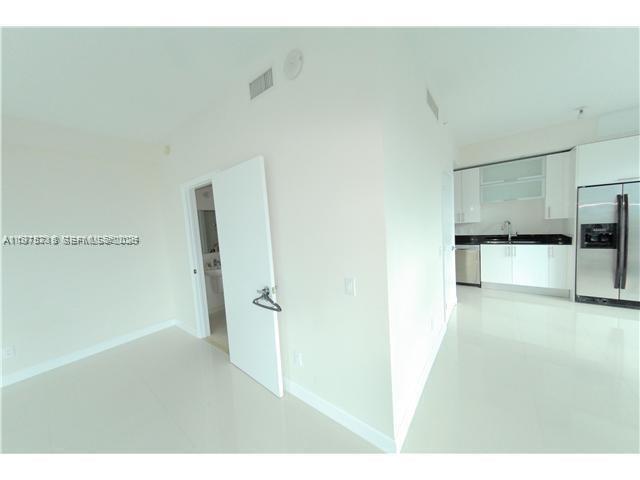 60 SW 13th St # 1421