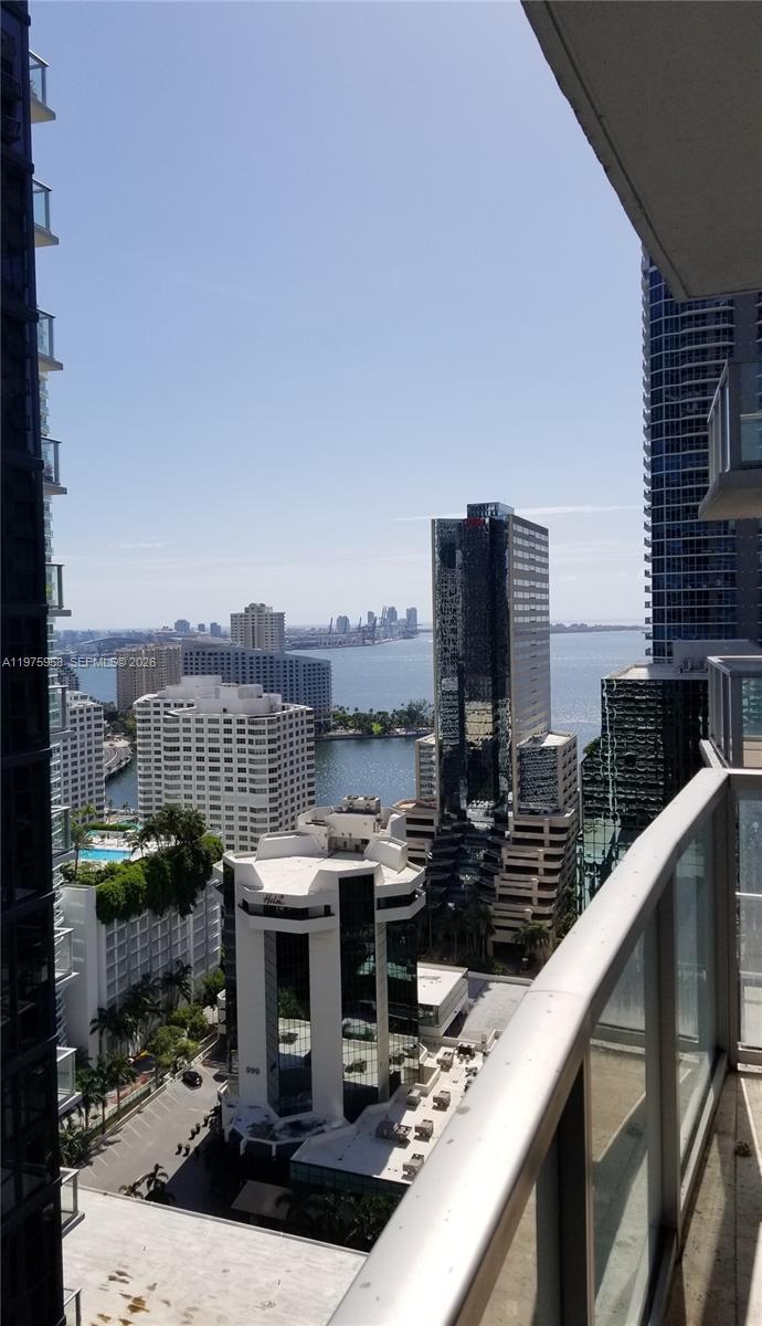 1050 BRICKELL AV # 2622