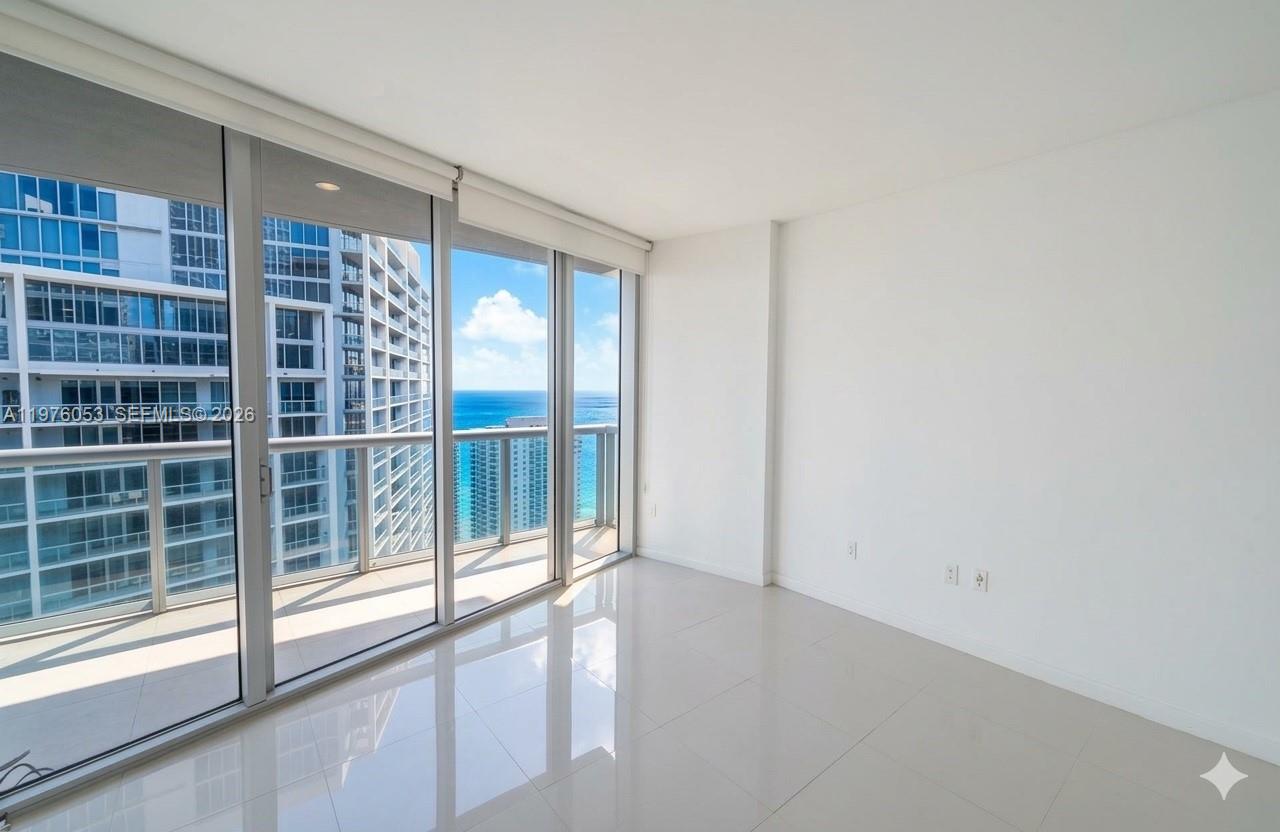 495 Brickell Ave # 5306