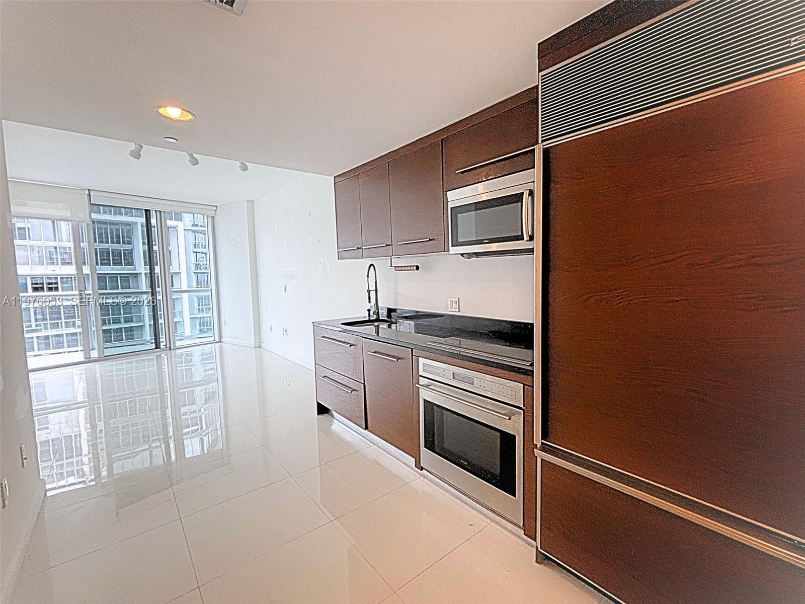 495 Brickell Ave # 5306