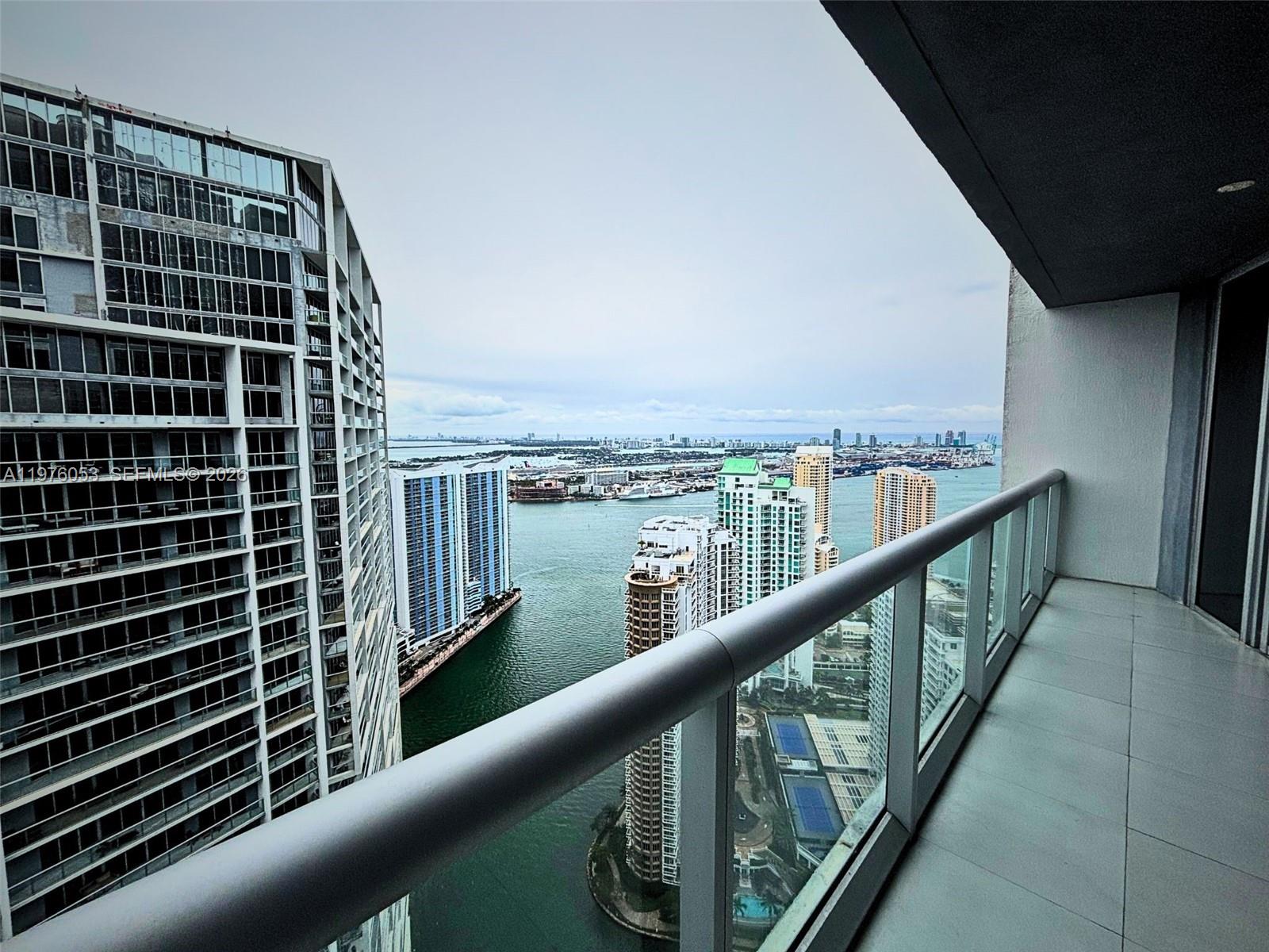 495 Brickell Ave # 5306