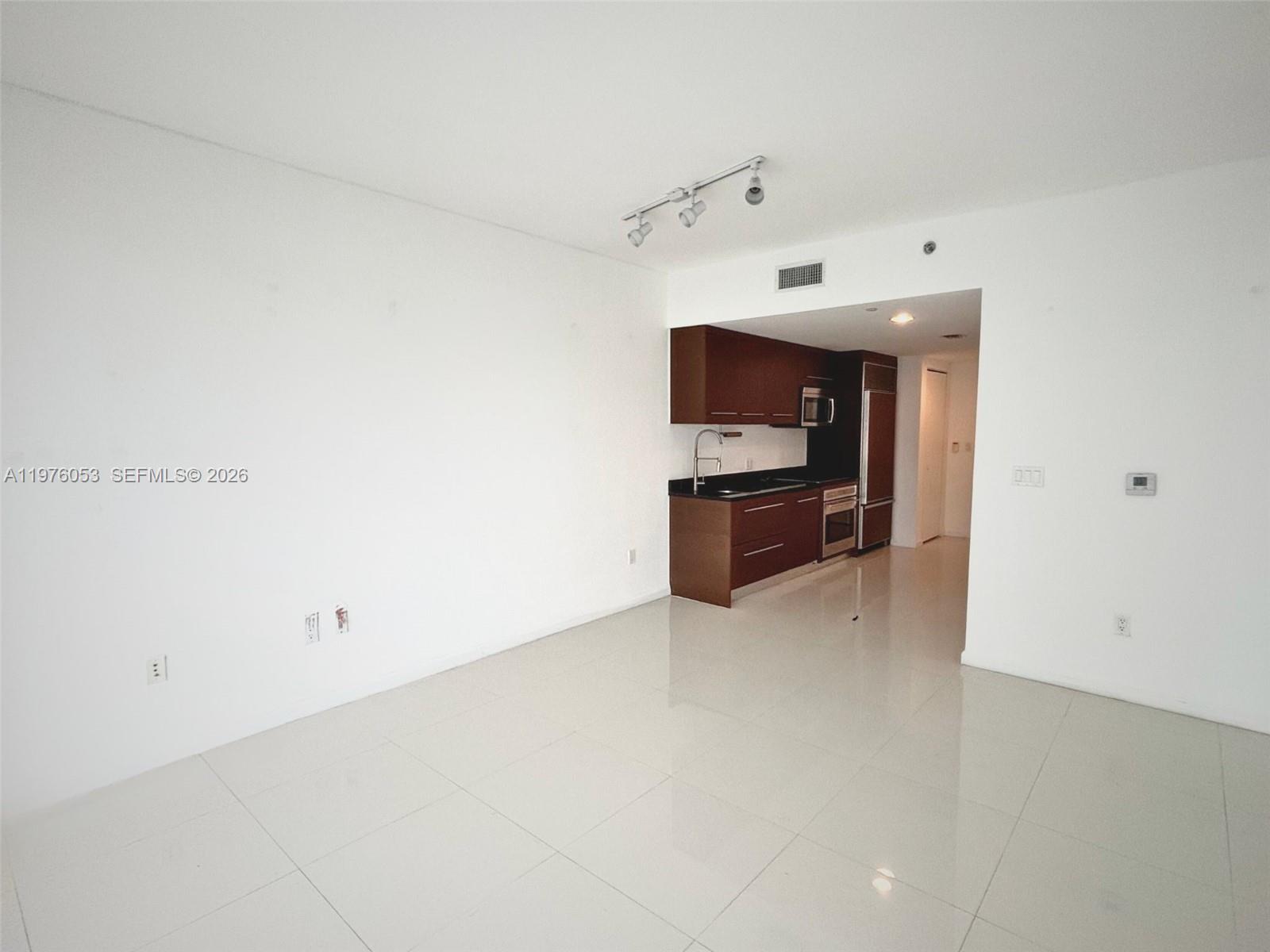 495 Brickell Ave # 5306