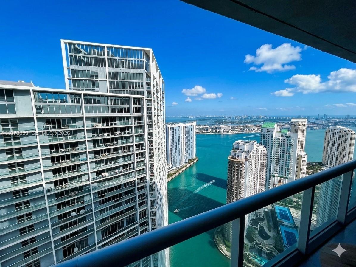 495 Brickell Ave # 5306