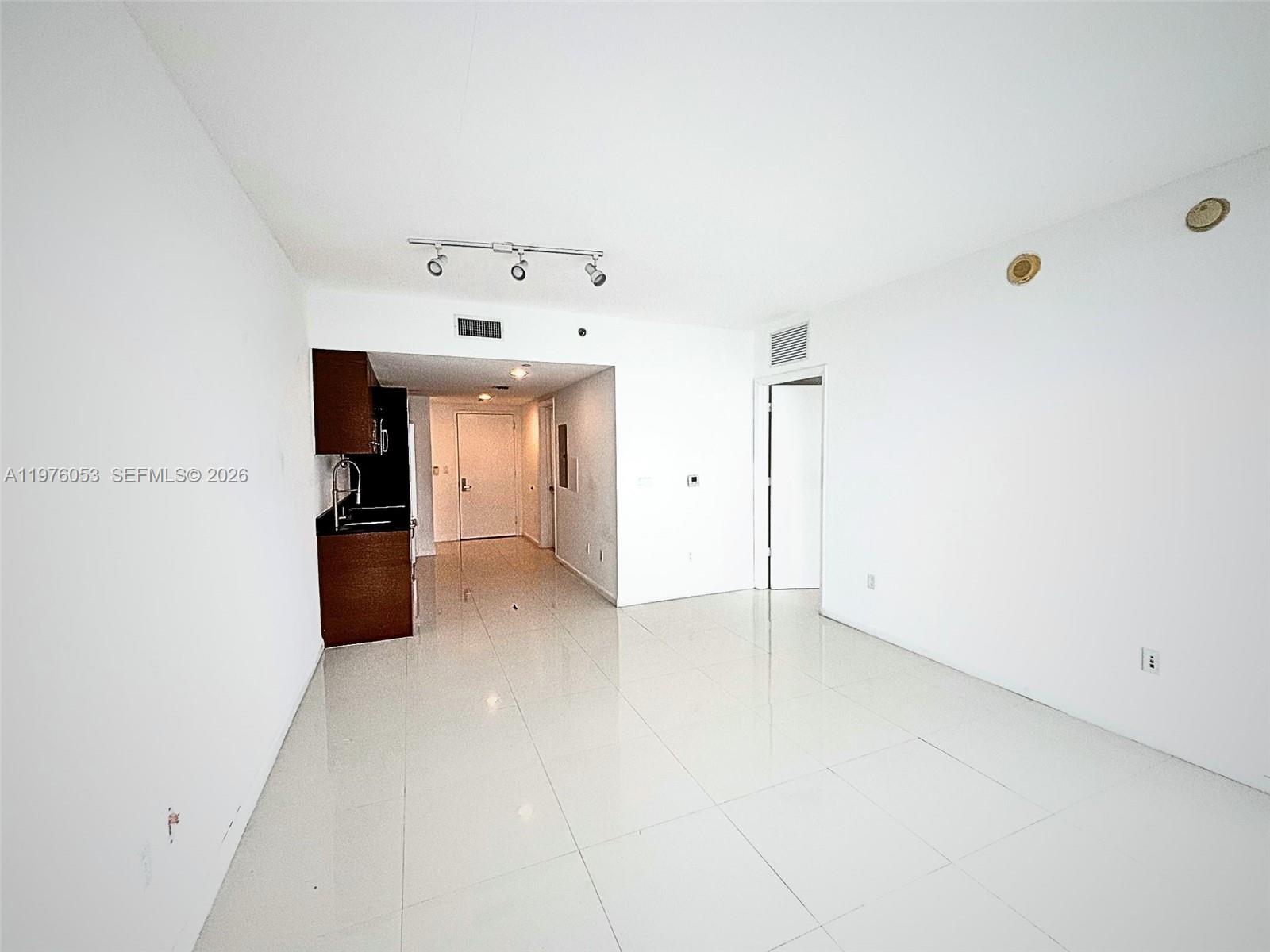495 Brickell Ave # 5306