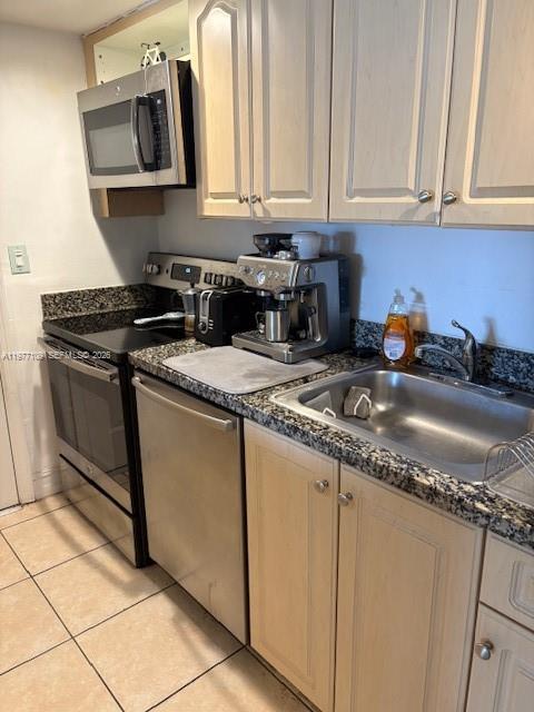 290 Sunrise Dr # H Unit: 3-H