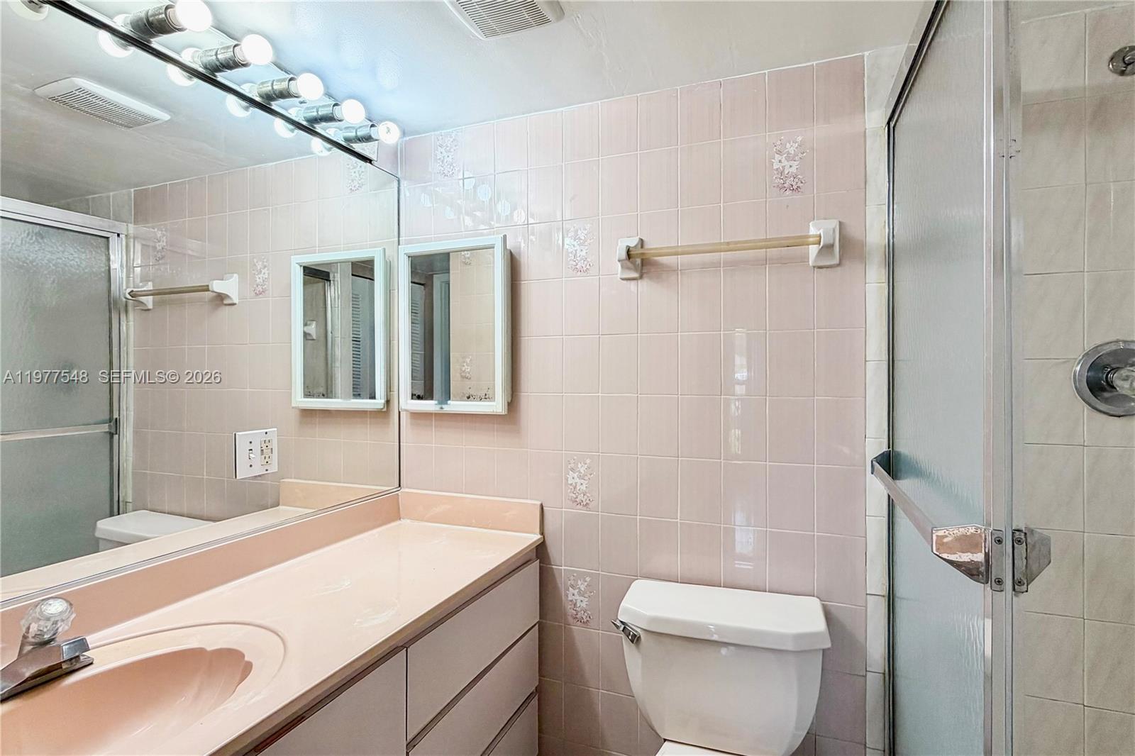4803 NW 7th St # 14 Unit: 105-14