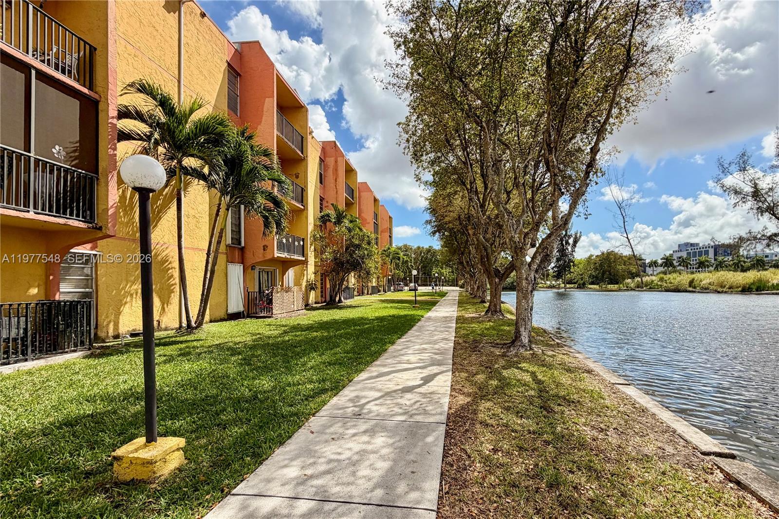 4803 NW 7th St # 14 Unit: 105-14