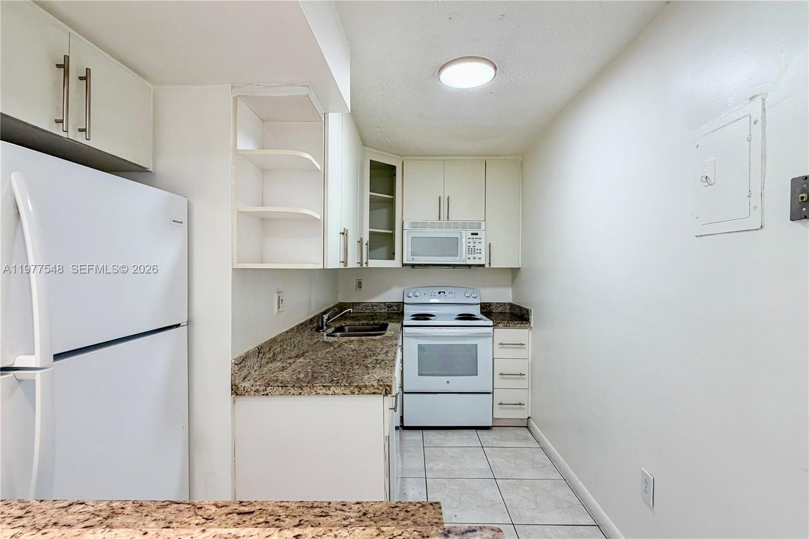 4803 NW 7th St # 14 Unit: 105-14