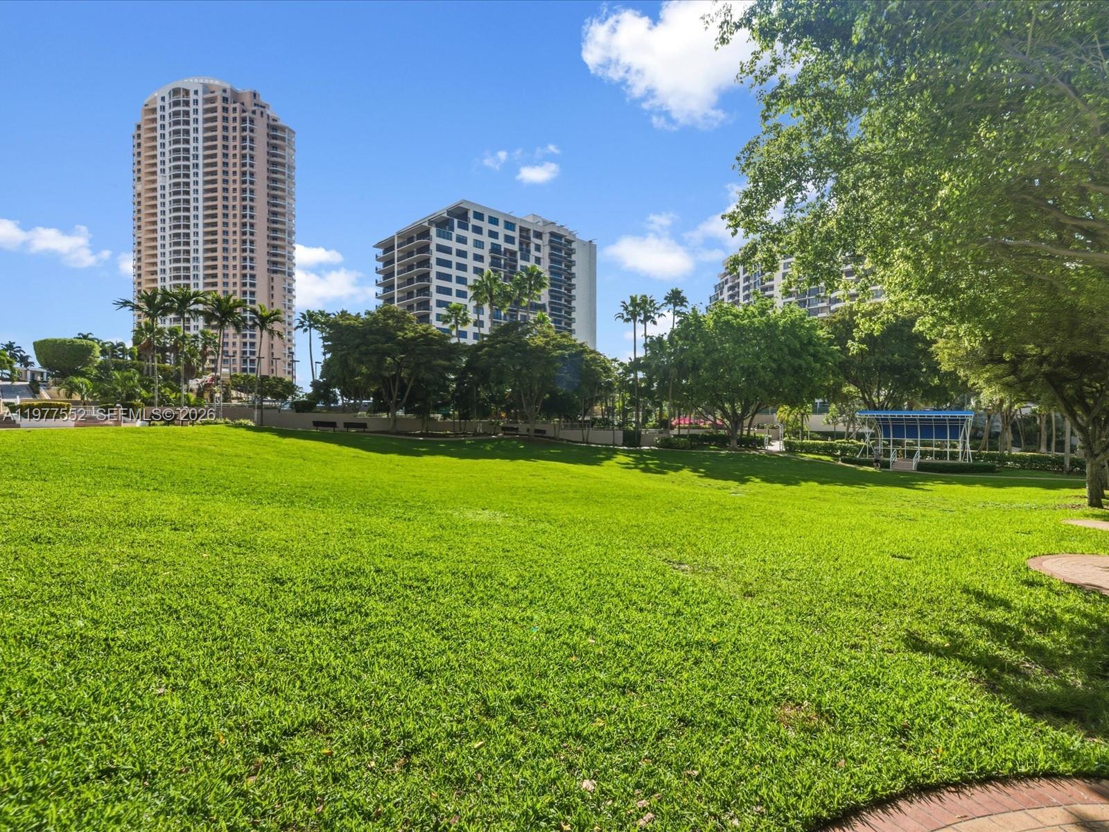 701 Brickell Key Blvd # 301