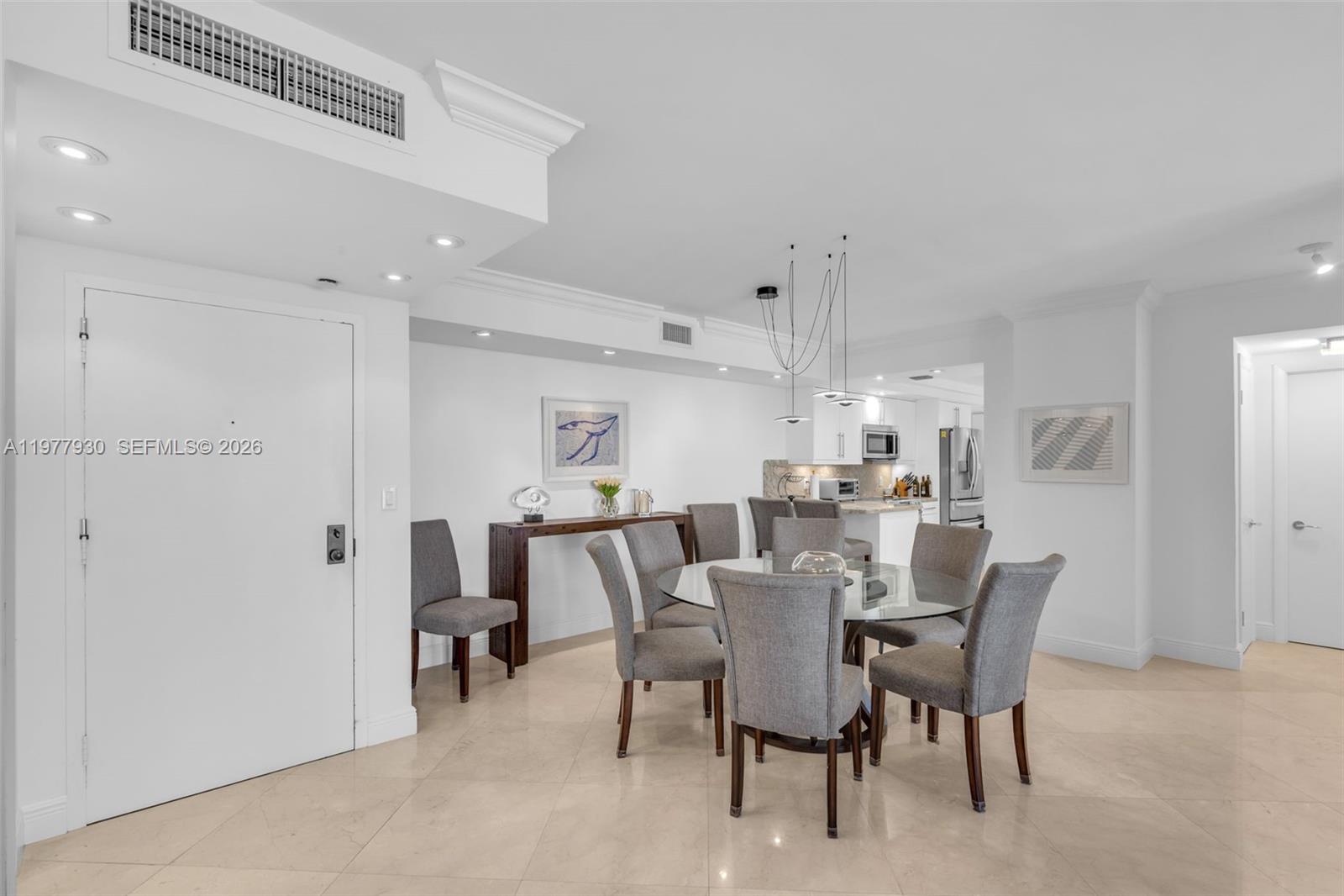 1121 Crandon Blvd # E1203