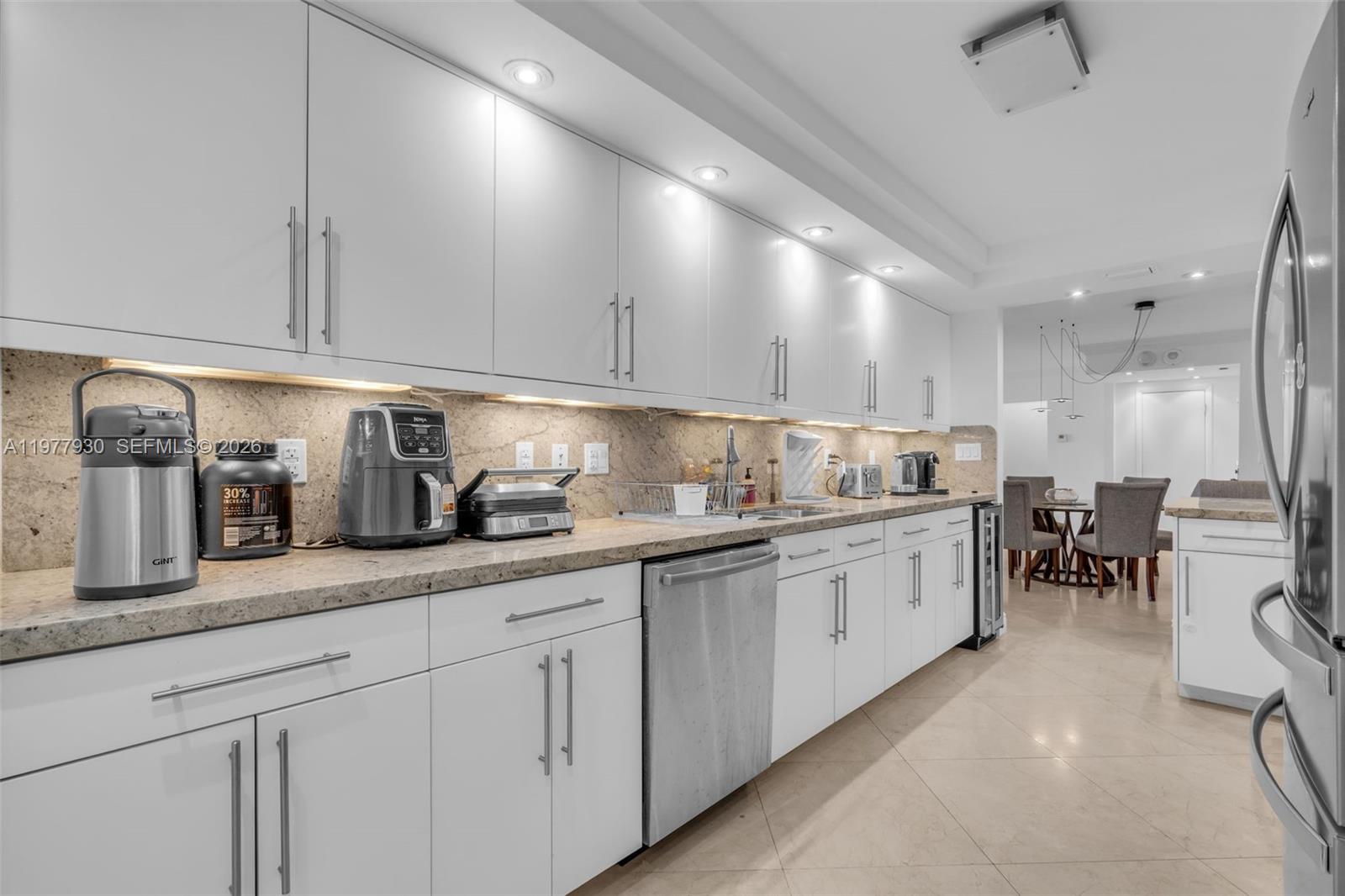 1121 Crandon Blvd # E1203
