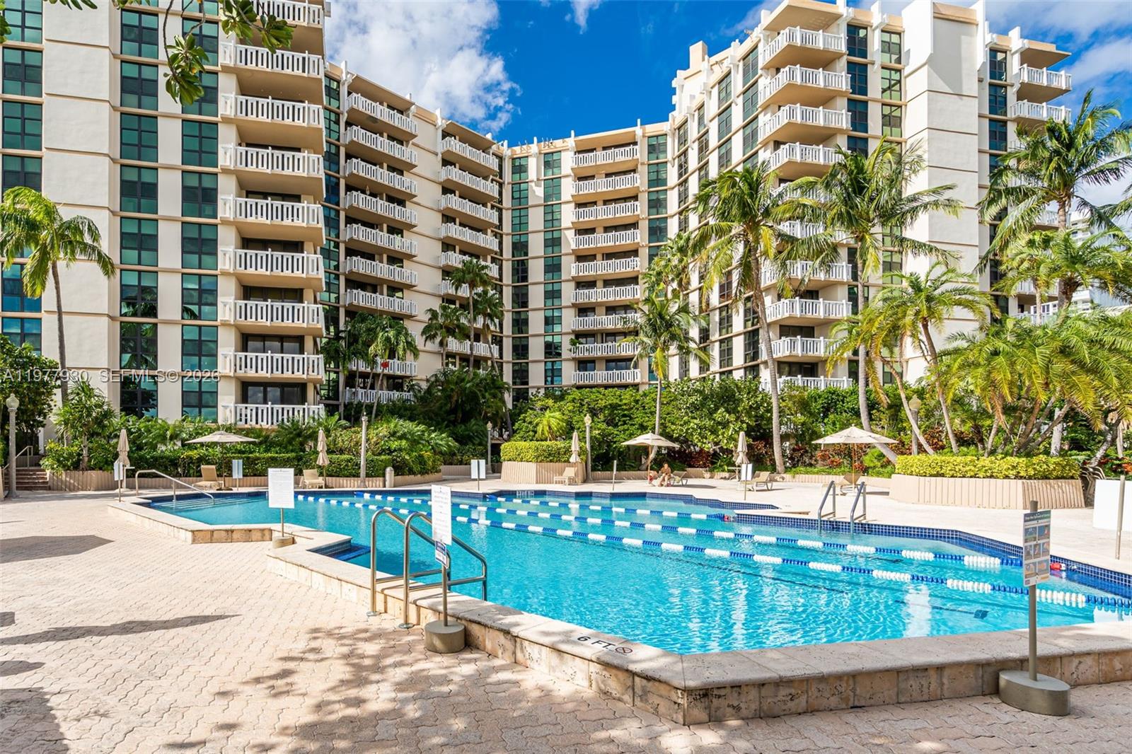 1121 Crandon Blvd # E1203