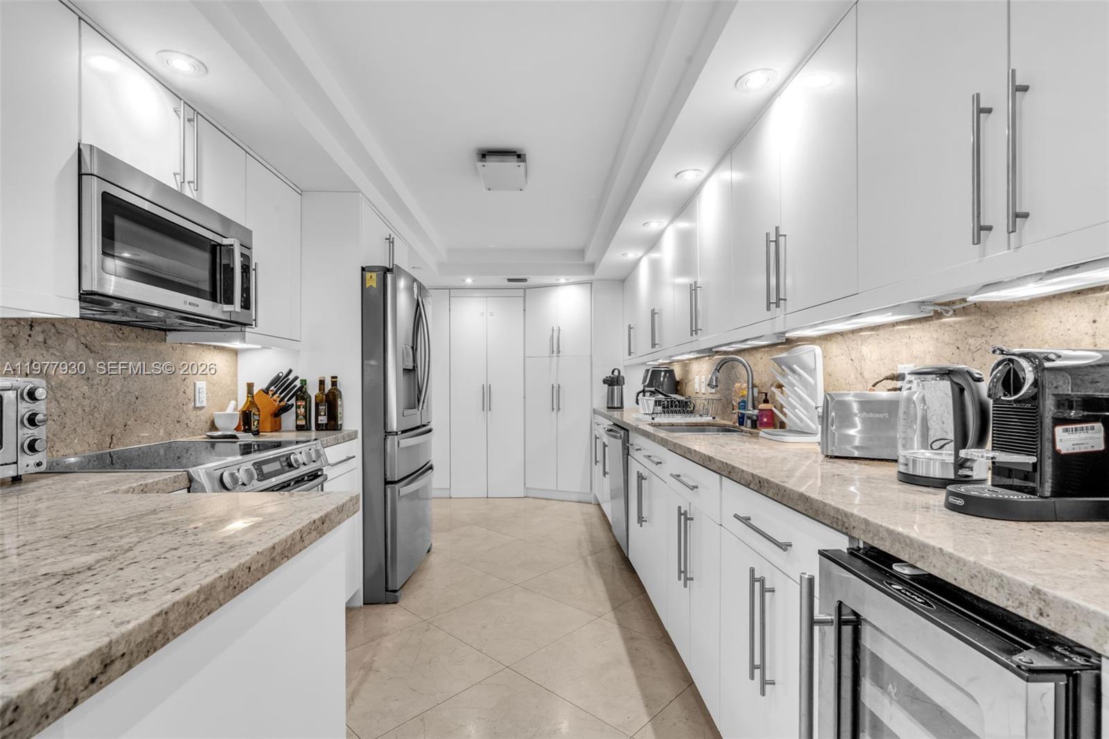 1121 Crandon Blvd # E1203