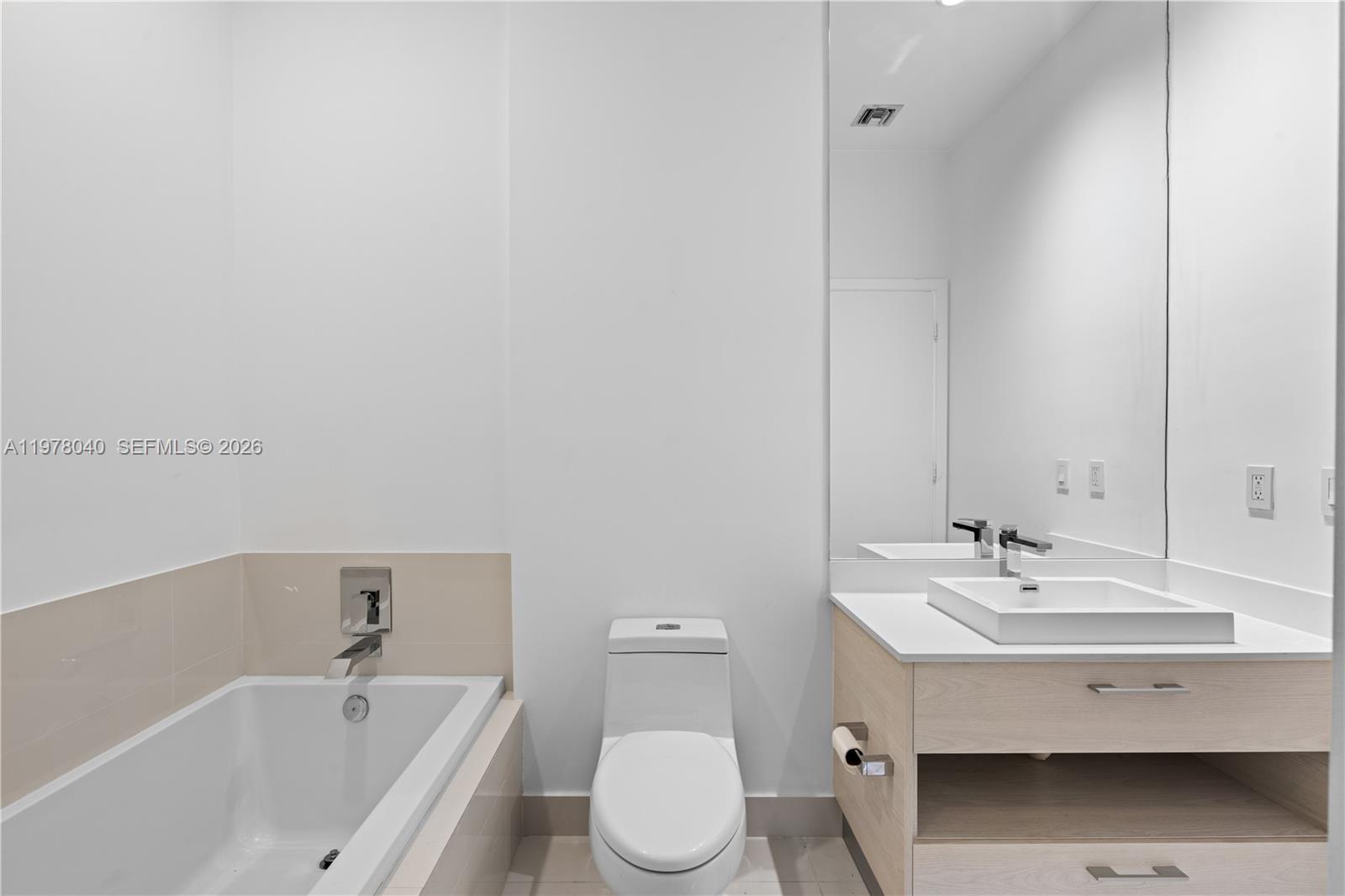 45 SW 9 Street # 4706