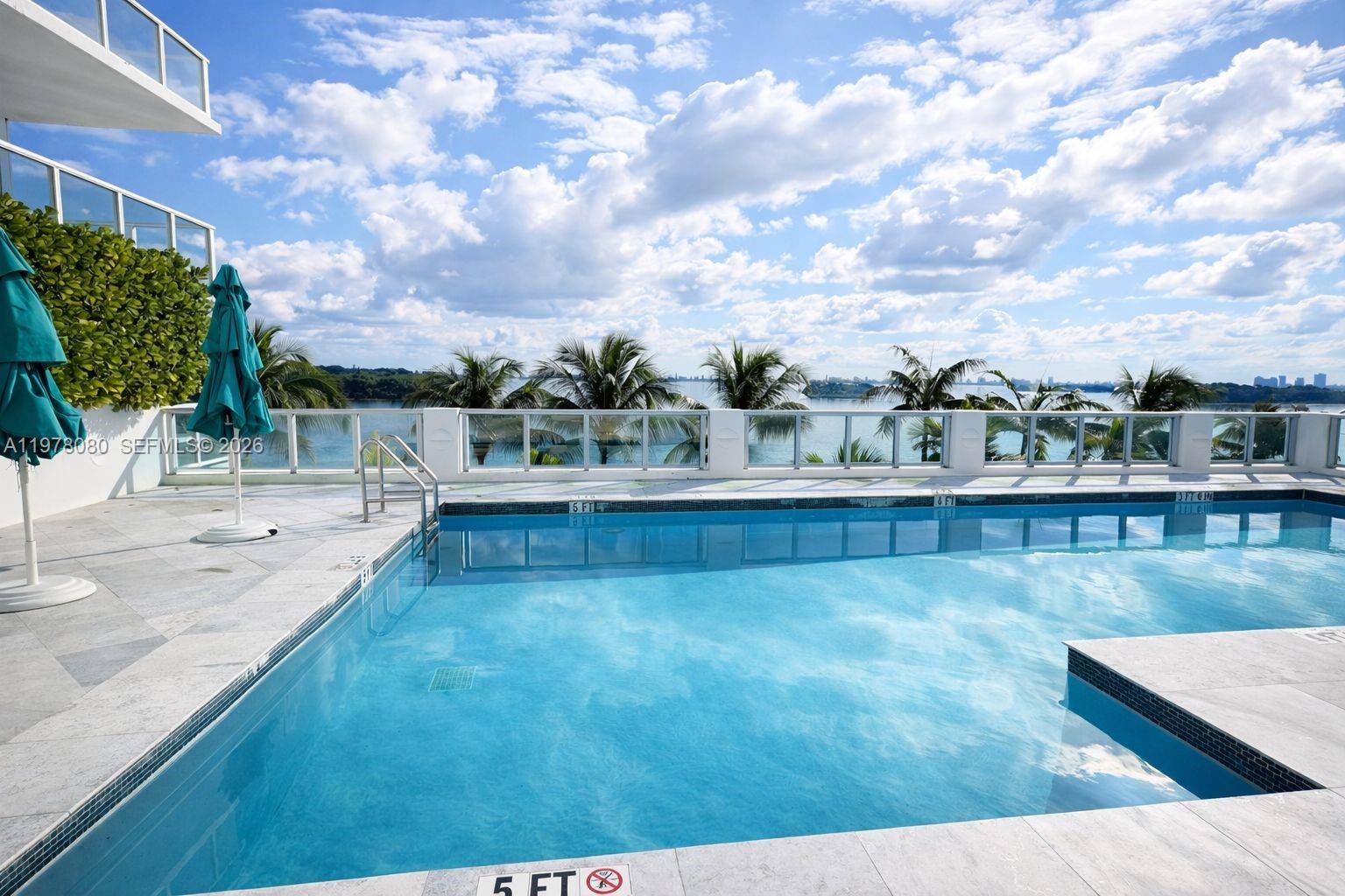 720 NE 62nd St # 403