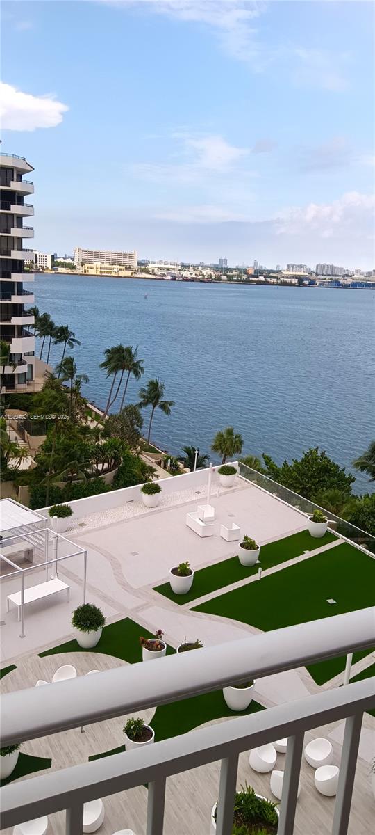 770 Claughton Island Dr # 911