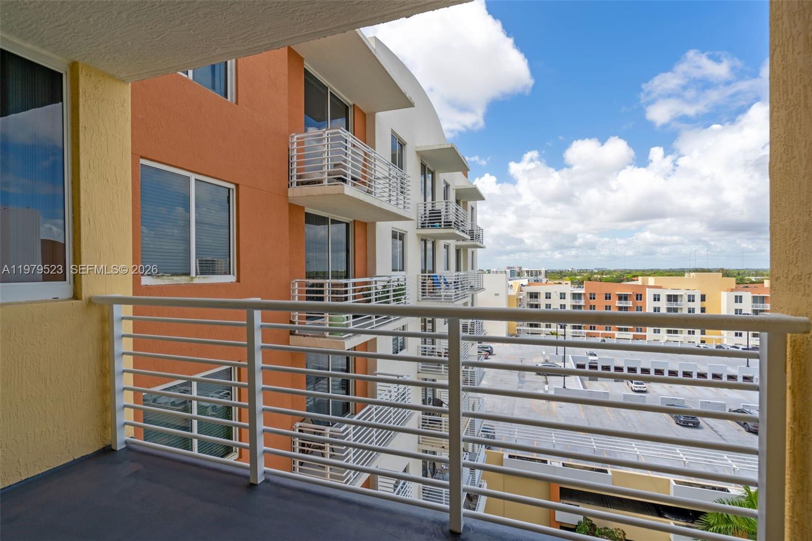 18800 NE 29th Ave Unit: LP1022