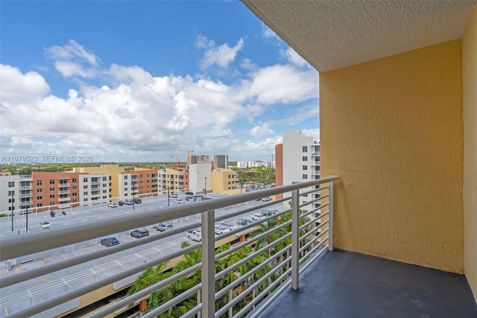 18800 NE 29th Ave Unit: LP1022