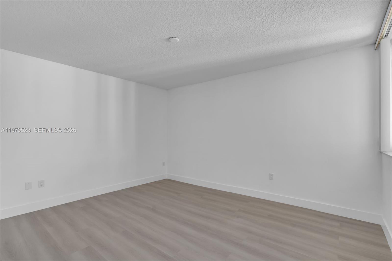 18800 NE 29th Ave Unit: LP1022