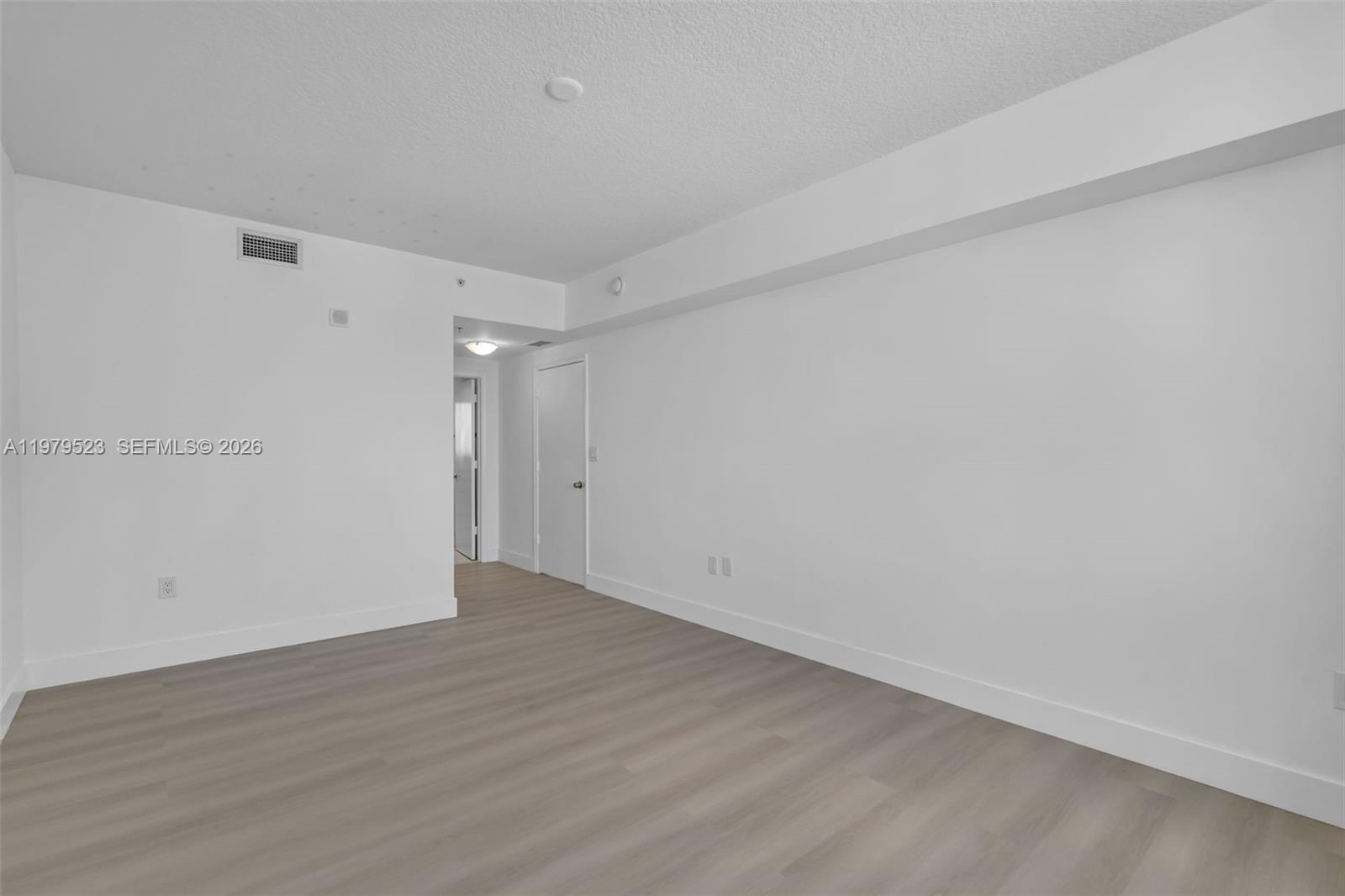 18800 NE 29th Ave Unit: LP1022