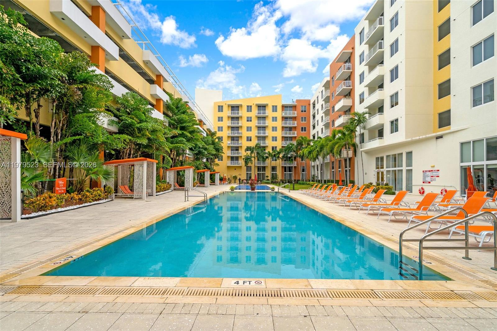 18800 NE 29th Ave Unit: LP1022