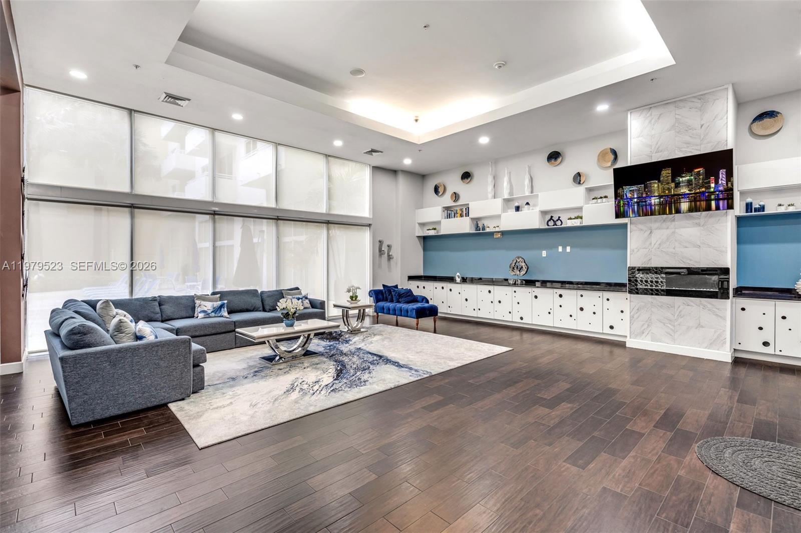 18800 NE 29th Ave Unit: LP1022