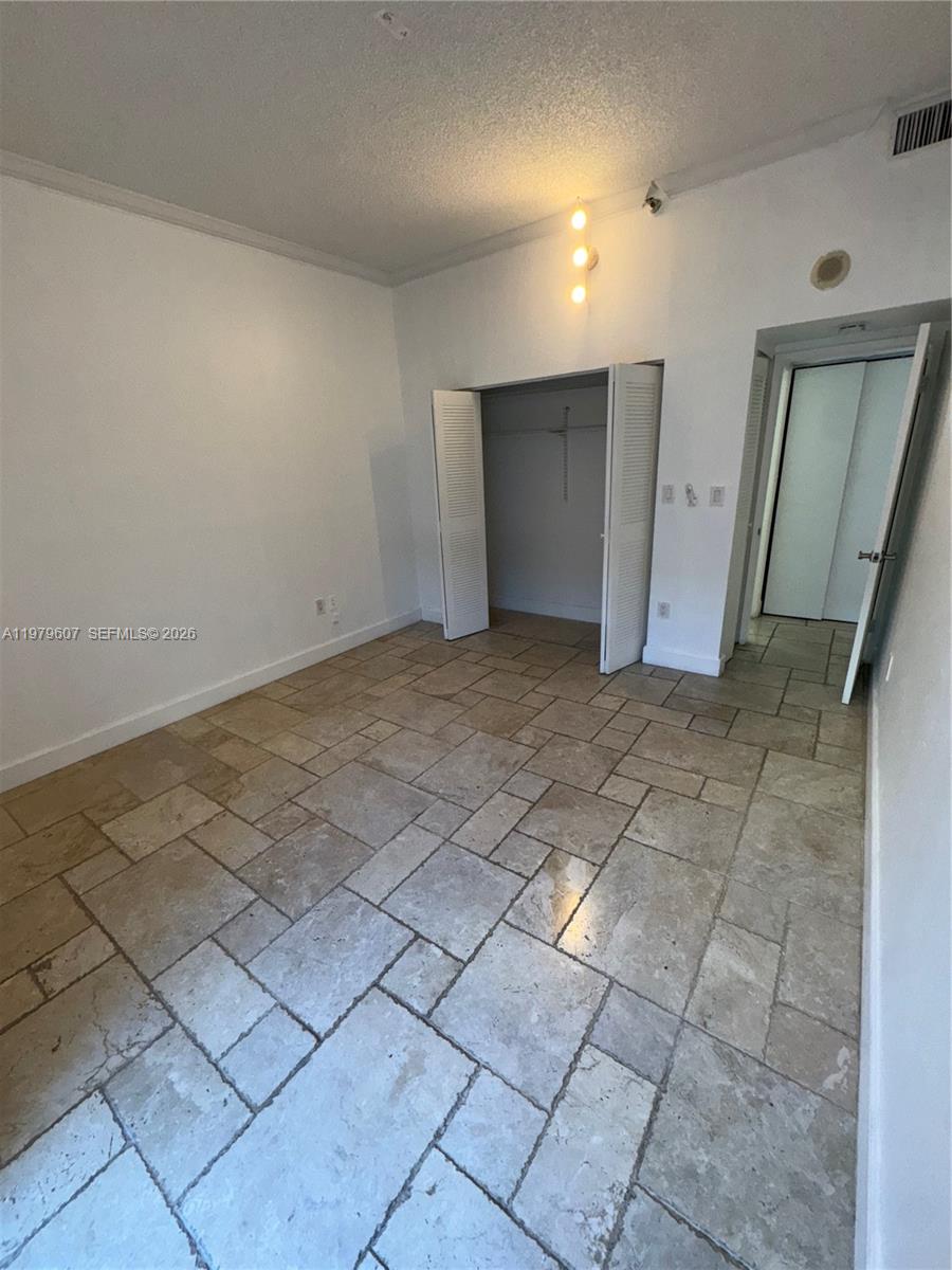 20505 E Country Club Dr # 135