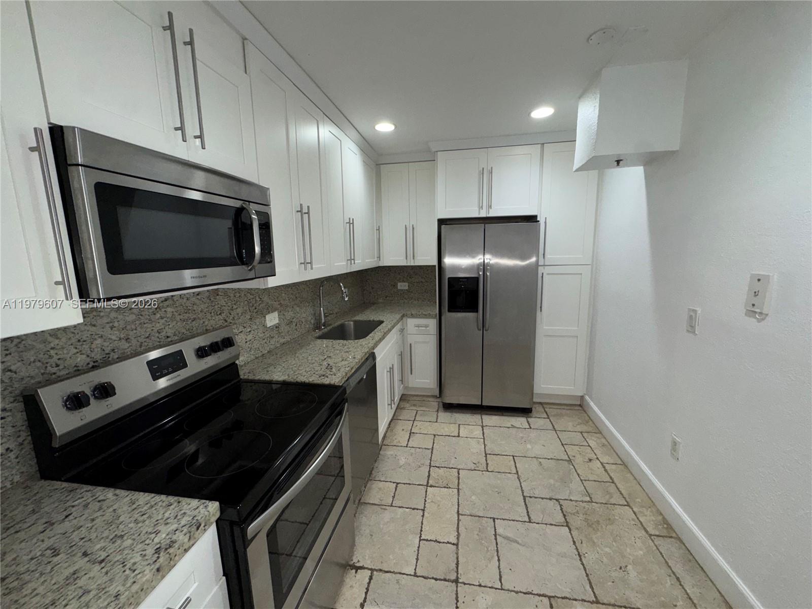 20505 E Country Club Dr # 135