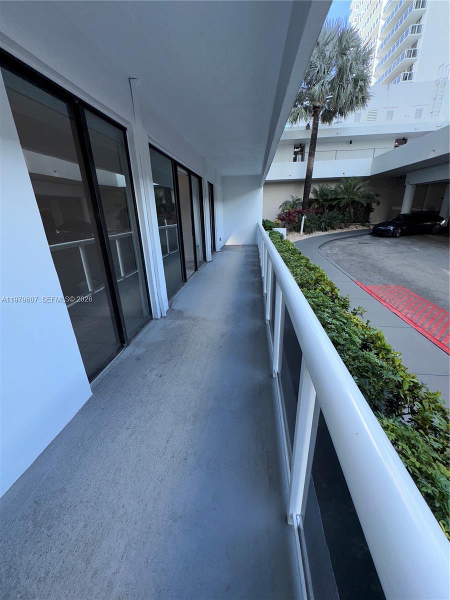 20505 E Country Club Dr # 135