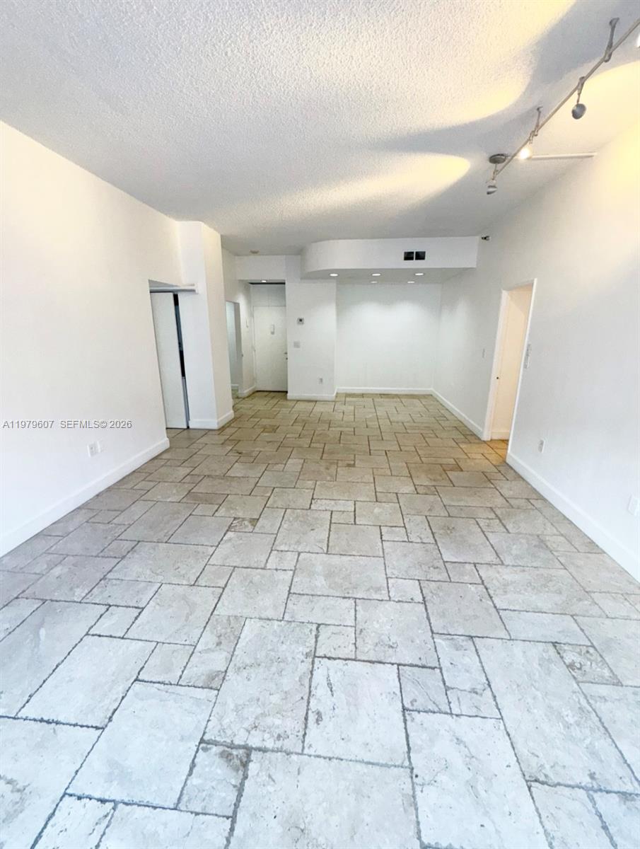 20505 E Country Club Dr # 135