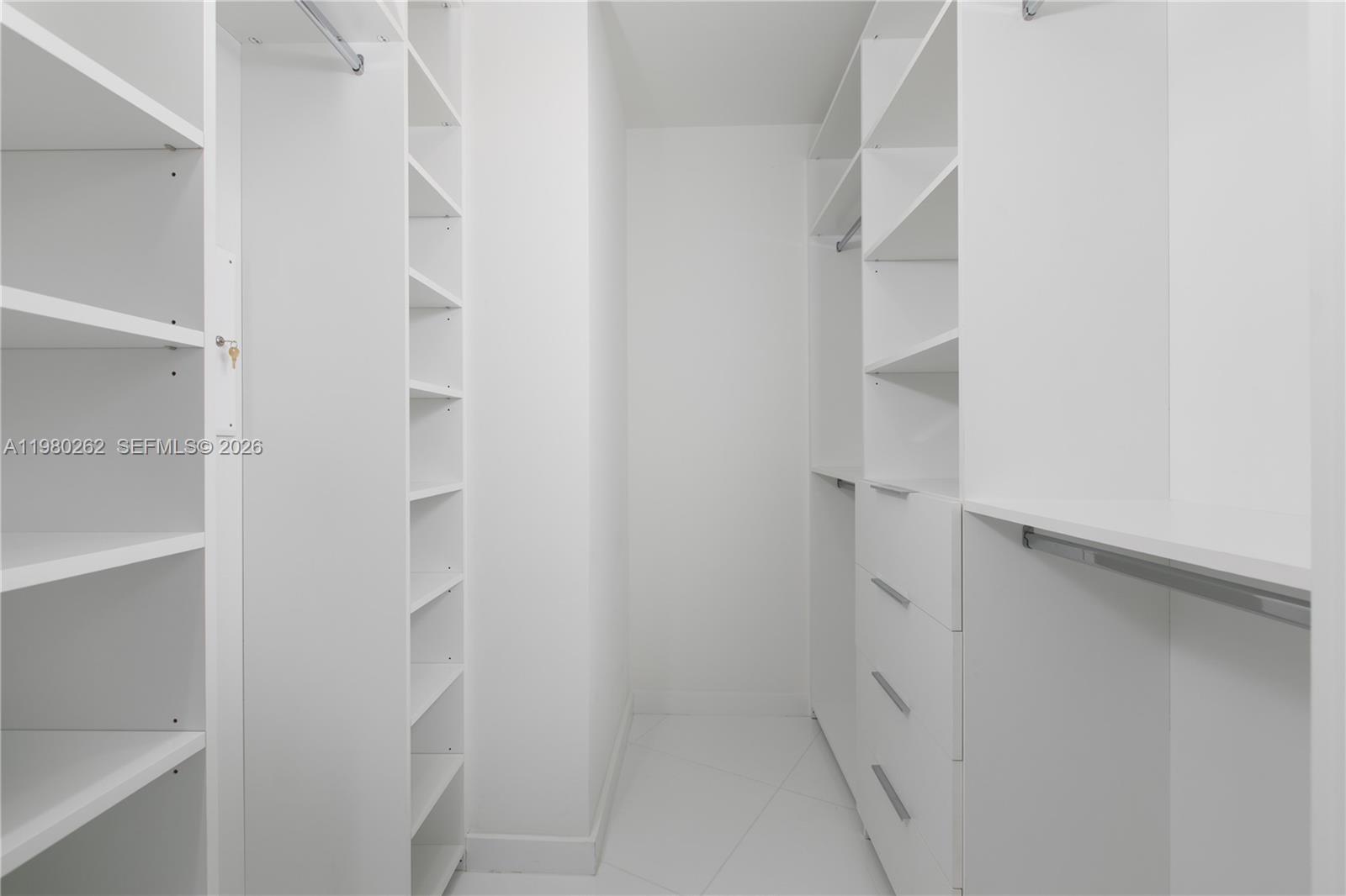 851 NE 1st Ave # 3402